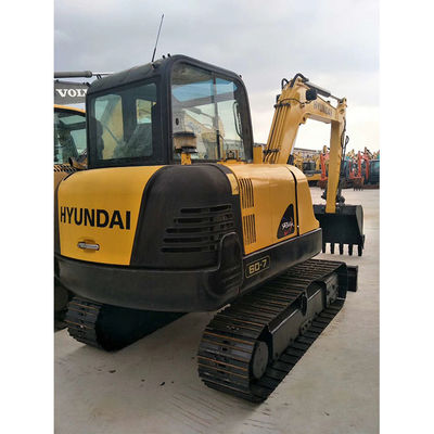 Gebrauchte HYUNDAI 60 Baggermaschine Gewicht 10000 KG und geringe Arbeitszeiten 2001-4000