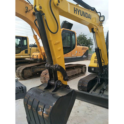 Gebrauchte HYUNDAI 60 Baggermaschine Gewicht 10000 KG und geringe Arbeitszeiten 2001-4000