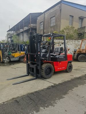 3 Tonnen gebrauchtes TOYOTA 5f30 Gabelstapler in gutem Zustand für Maschinenreparaturwerkstätten