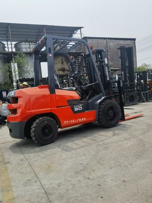 3T Diesel Gabelstapler Toyota 7F30 8F30 für Landwirte Gebraucht ToyotaFDZN30 in gutem Zustand