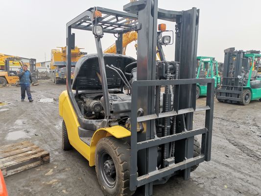 Gebrauchtes Komatsu FD50 Gabelstapler FD30 FD35 aus Japan bereit zum Versand mit 1200 mm Gabellänge