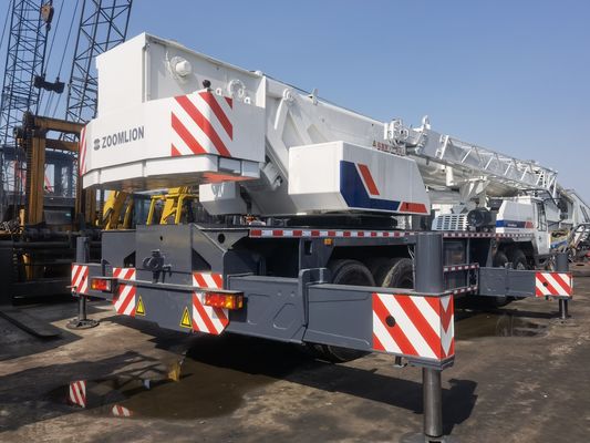 2021 Zoomlion Hydraulischer Lkw-Kran 70 Tonnen 25 Tonnen 50 Tonnen 100 Tonnen hervorragende Leistung