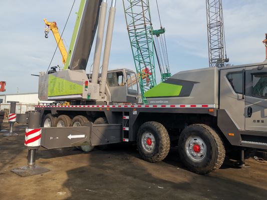 Hergestellt ZTC1500 150 Tonnen schwerer Anhänger Teleskop-Lkw-Kran mit Max. Hebhöhe 42m