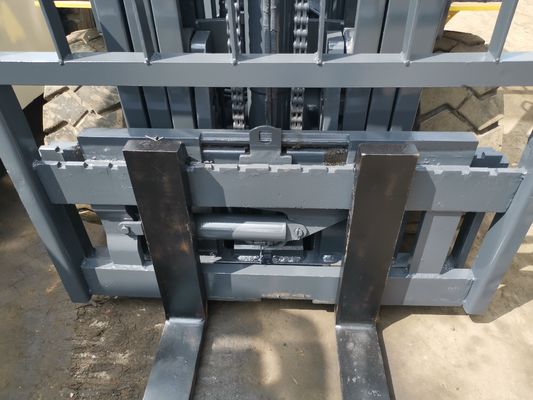 Beste Wahl für Baustoffgeschäfte Gebrauchtkomatsu Gabelstapler FD25 FD30 FD40 FD50