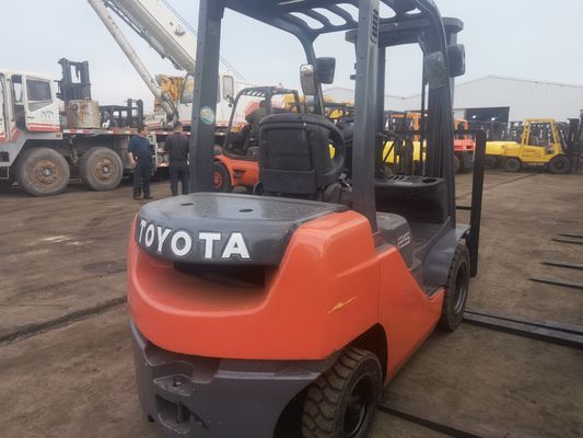 Gebraucht Japan Toyota FD25 Diesel Gabelstapler mit Routine Gabellänge und zu einem erschwinglichen Preis
