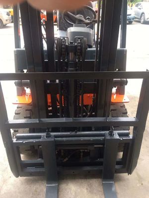 1800 kg Gebrauchtes HELI CPCD18 1,8 Tonnen Diesel-Forklift mit Seitenschaltvorrichtung
