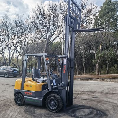 TCM-Forklift mit 2 Tonnen Dieselantrieb und Routine-Forkbreite