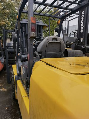 Komatsu 4.5T 3 Stufen 4.5m Hebhöhe Gabelstapler Japan Original FD50 Diesel verwendet
