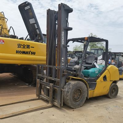 5 Tonnen Forklift Komatsu FD50-10 FD50-7 FD50 mit manueller Stromquelle und in gutem Zustand