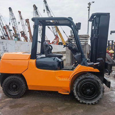 Gebrauchtes Toyota 7F50 Gabelstapler 3 Tonnen 5 Tonnen 7 Tonnen Japanische Band mit Routine Gabelbreite