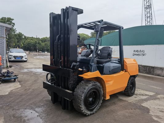 Gebrauchtes Toyota 7F50 Gabelstapler 3 Tonnen 5 Tonnen 7 Tonnen Japanische Band mit Routine Gabelbreite