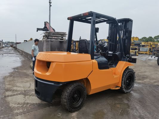 Gebrauchtes Toyota 7F50 Gabelstapler 3 Tonnen 5 Tonnen 7 Tonnen Japanische Band mit Routine Gabelbreite