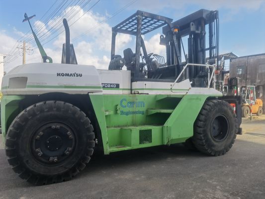 24 Tonnen Japan Komatsu FD240 Gabelstapler für die Materialbearbeitung in Lager Japan Lager