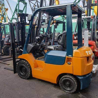 1500 kg Toyota 7FD15 1,5 Tonnen Gabelstapler mit Seitenverschiebung