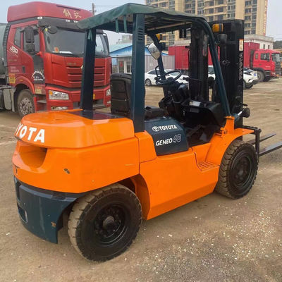 Gebraucht TOYOTA FD40.4 Tonnen Gabelstapler mit 2 Stufen Mast 3m 4m 4.5m Gewicht KG 4000 kg