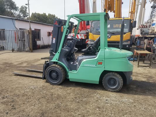 Stabile Arbeitsbedingungen Gebraucht Mitsubishi 3 Tonnen FD30 Gabelstapler mit 180 mm Gabelbreite