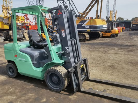Gebrauchtes Mitsubishi 3 Tonnen FD50 FD70 FD250 FD300 Diesel-Forklift mit 180 mm Forkbreite