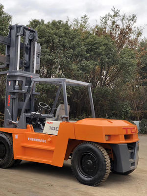 FD100 TCM Gabelstapler 10 Tonnen in gutem Zustand mit Dieselmotor und Routinegabelbreite