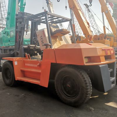 FD100 TCM Gabelstapler 10 Tonnen in gutem Zustand mit Dieselmotor und Routinegabelbreite