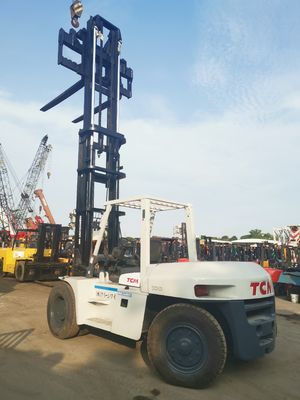 Stromquelle verwendet 10 Tonnen TCM Gabelstapler FD100 mit und Gabelbreite Routine