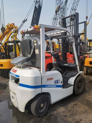 Zuhause 2,5 Tonnen Gebraucht Japan TCM FD25 T3C Diesel-Forklift für den Einzelhandel