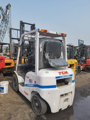 Zuhause 2,5 Tonnen Gebraucht Japan TCM FD25 T3C Diesel-Forklift für den Einzelhandel