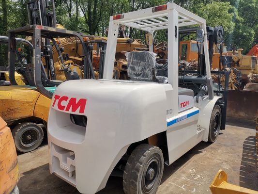 TCM FD50 5 Tonnen Gabelstapler mit Zwei-Tür-Rahmen und Dieselmotor