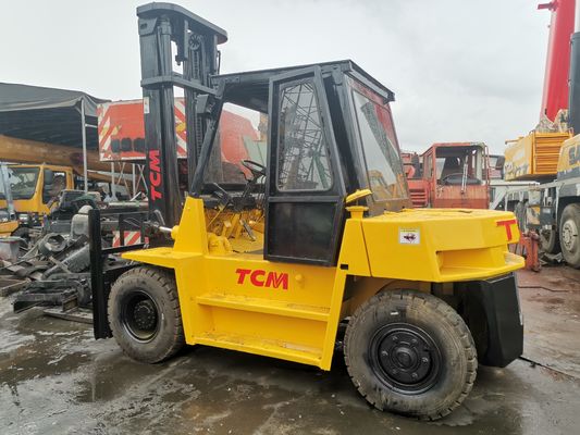 Gebrauchtes TCM FD70Z8 Gabelstapler mit automatischen Zähnen und Dieselmotorstromquelle in Shanghai
