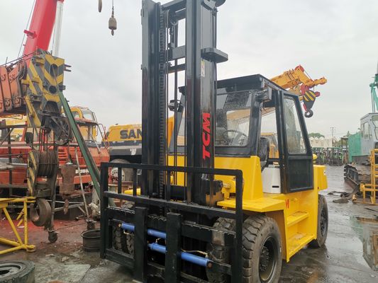 Gebrauchtes TCM FD70Z8 Gabelstapler mit automatischen Zähnen und Dieselmotorstromquelle in Shanghai