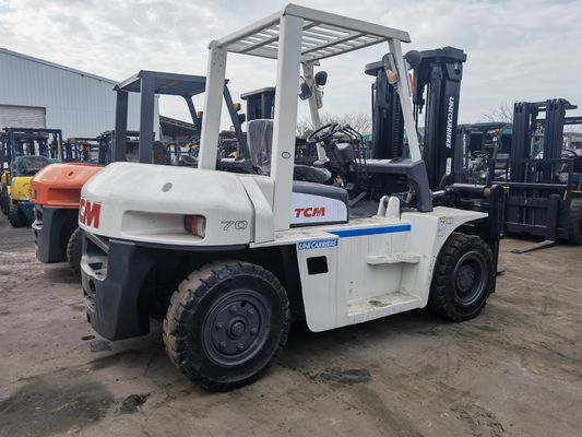 TCM FD70 7-10 Tonnen Gabelstapler mit Dieselmotor und Routinegabellänge in Shanghai Yard