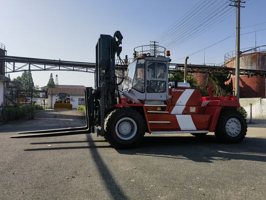 Forklänge Routine verwendet Kalmar 25 Tonnen Container Reach Stacker mit Fork Positioner