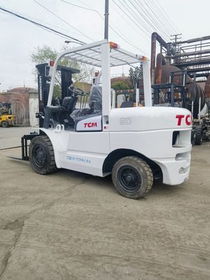5 Tonnen TCM FD50 Gebrauchtgabelstapler mit Dieselmotor mit geringem Kraftstoffverbrauch