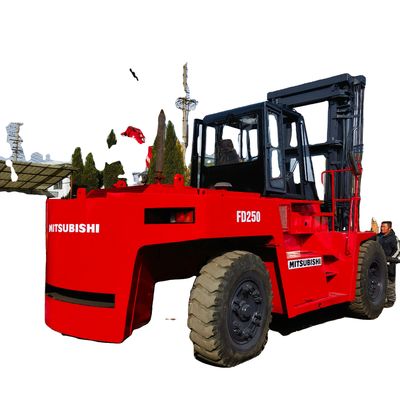 Erleben Sie eine überlegene Leistung mit einem gebrauchten 25 Tonnen schweren Mitsubishi FD250-Dieselgabel