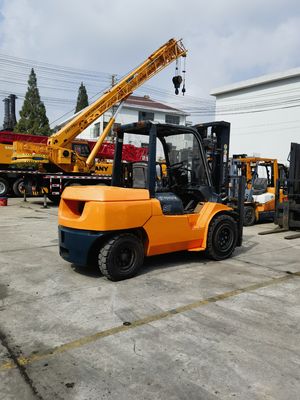 Bekleidungsgeschäft muss 5 Tonnen gebrauchtes Toyota Gabelstapler mit japanischen Teilen und Dieselmotor haben
