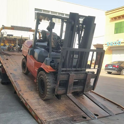 Gebrauchtes Toyota FD50 Gabelstapler 5 Tonnen mit 5000 KG Gewicht und gute Arbeit in gutem Zustand