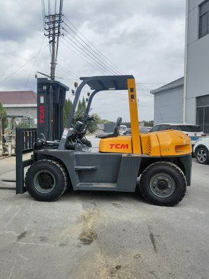Gebrauchtes 7 Tonnen TCM Gabelstapler FD70 Japanische Herstellung Gebrauchtes TCM 2,5 t 3 t 5 t 7 t in Bekleidungsgeschäften