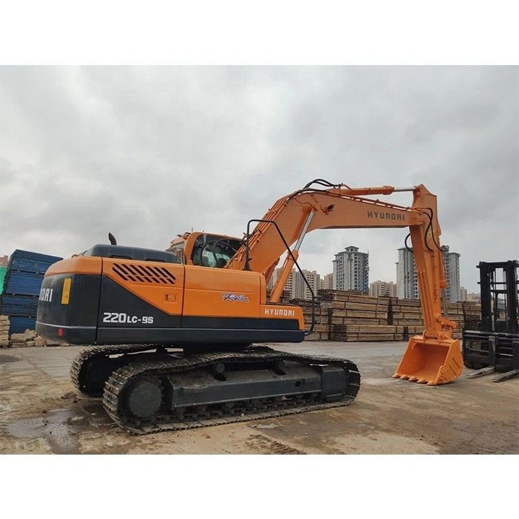 Hyundai 220LC-9S mit 4m3 Eimerkapazität