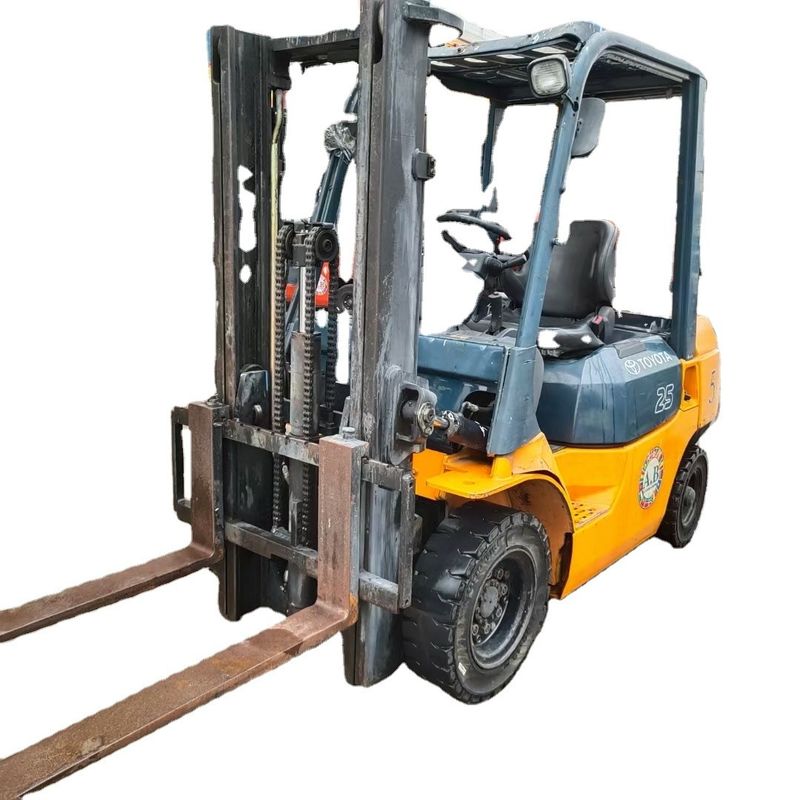 Gebrauchtes Toyota Gabelstapler 30 3t 3 Stufen 2,5-5t Diesel/Elektro Komatsu TCM Mitsubishi Gabel