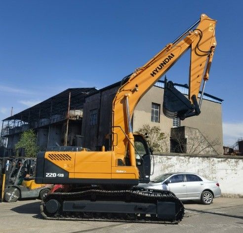 20 Tonnen Betriebsgewicht Gebraucht Original Hyundai 220LC-9S Bagger für schnellen Versand