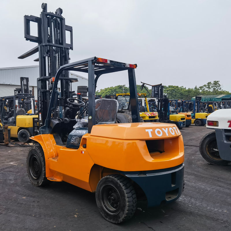 Herstellen von Toyota 5 Tonnen Gabelstapler Gebraucht FD50 7f50 8f30 3 Tonnen Gabelstapler 5 Tonnen Diesel Gabelstapler