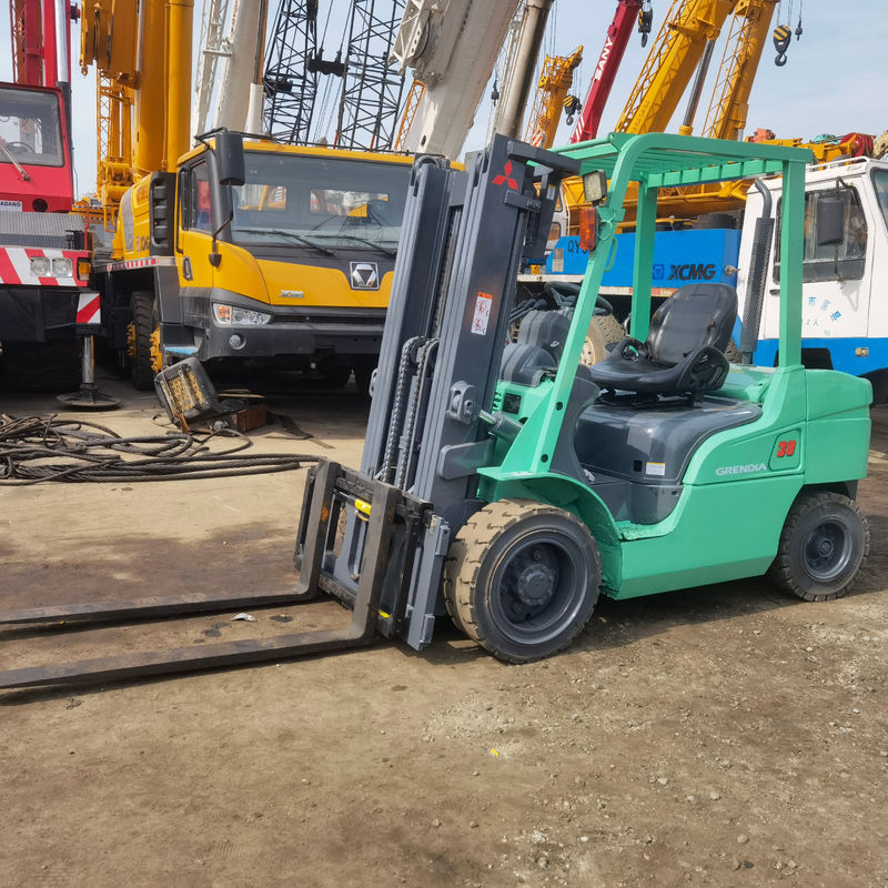 Stabile Arbeitsbedingungen Gebraucht Mitsubishi 3 Tonnen FD30 Gabelstapler mit 180 mm Gabelbreite