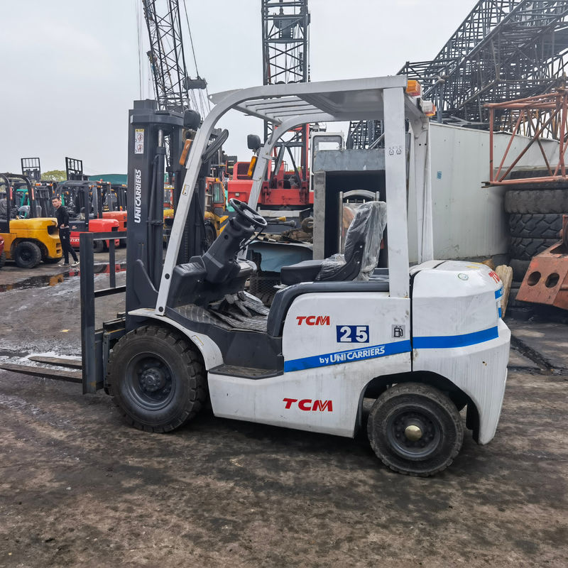 Zuhause 2,5 Tonnen Gebraucht Japan TCM FD25 T3C Diesel-Forklift für den Einzelhandel